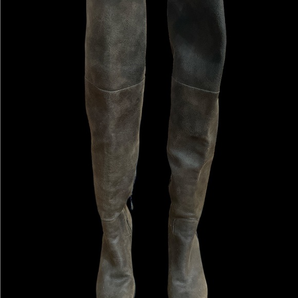 Distressed brown tall over the knee boots great for fall & winter 6.5 - Picture 2 of 6